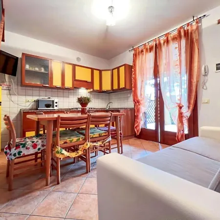 Garden-front House In Bibione
